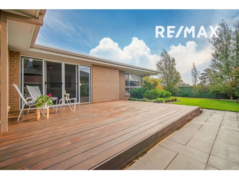 40 Paperbark Drive, Forest Hill NSW 2651