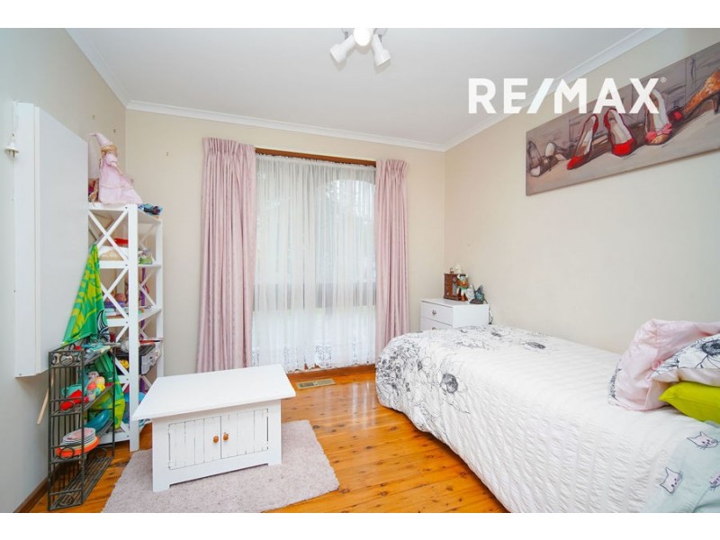 39 Waranga Avenue, Mount Austin NSW 2650