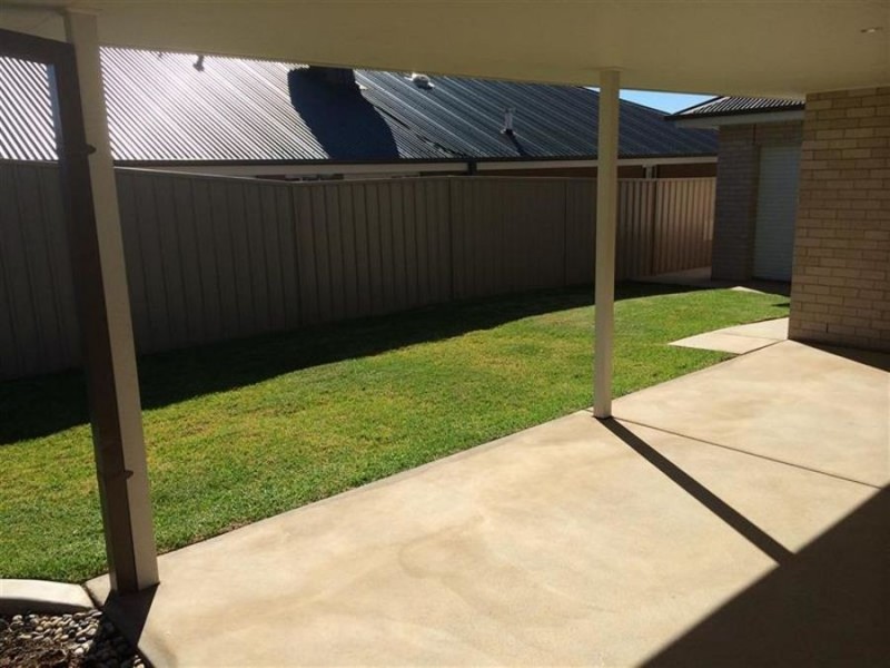 42 Illeura Road, Bourkelands NSW 2650