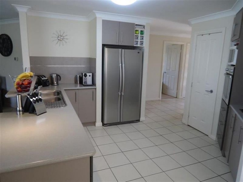 68 Jack Avenue, Mount Austin NSW 2650