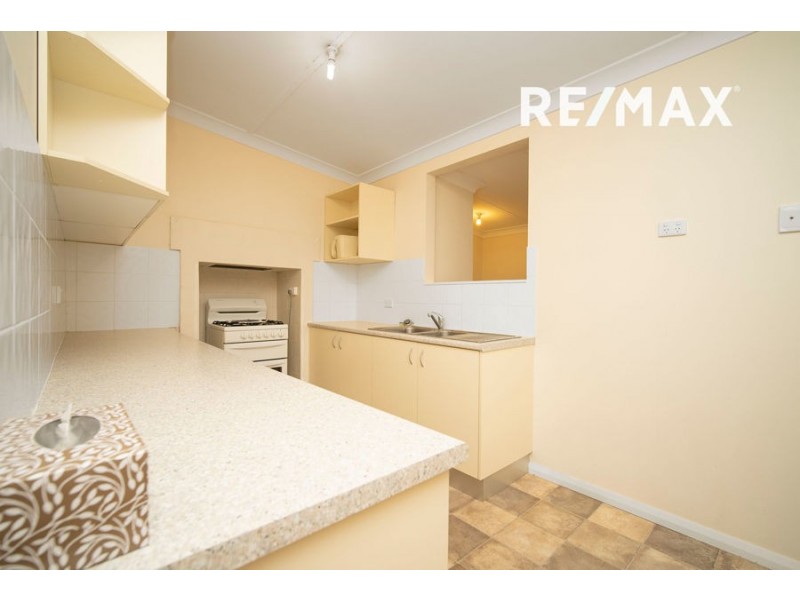 20 Elizabeth Street, North Wagga Wagga NSW 2650