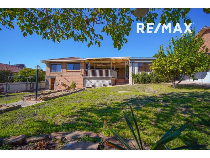 4 Lincoln Avenue, Tolland NSW 2650