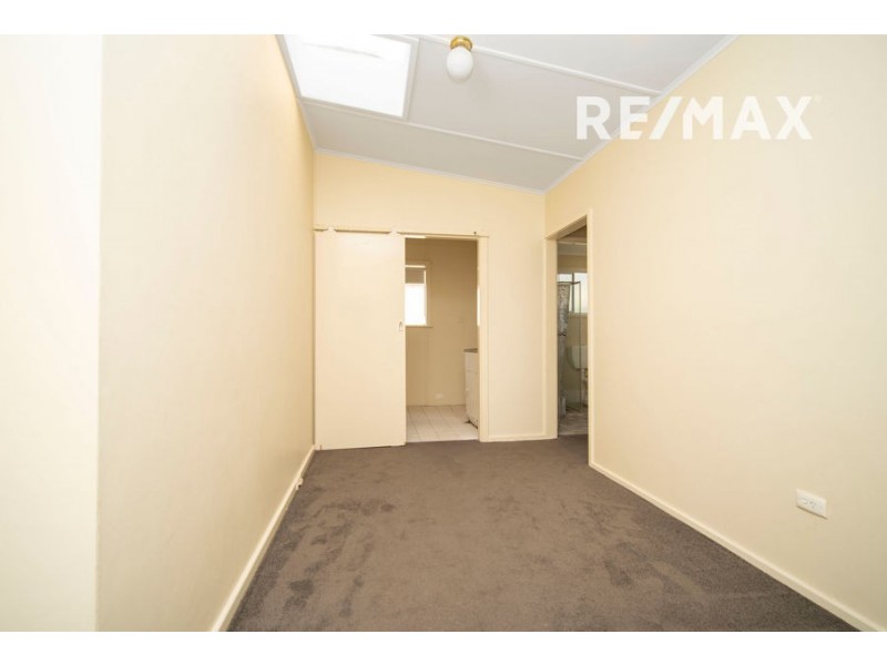 26 Warrawong Street, Kooringal NSW 2650