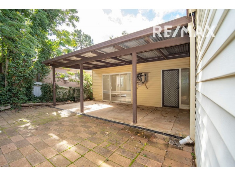 26 Warrawong Street, Kooringal NSW 2650