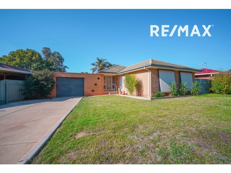 49 Adjin Street, Mount Austin NSW 2650