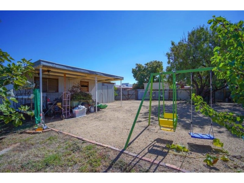 67 Hebden Street, Lockhart NSW 2656
