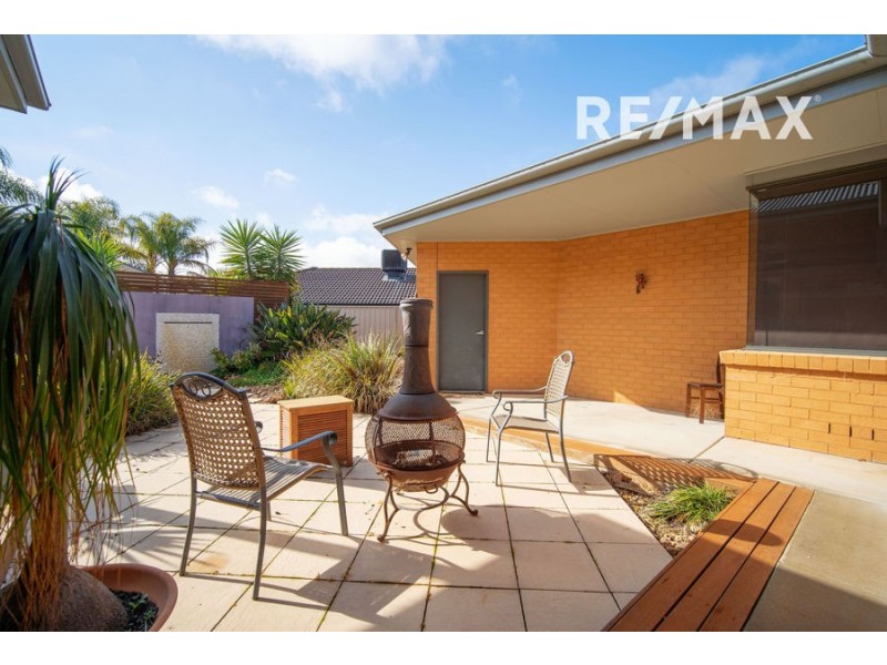 22 Bogong Crescent, Tatton NSW 2650