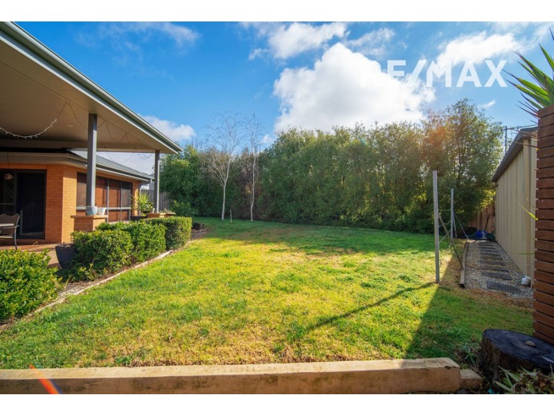 22 Bogong Crescent, Tatton NSW 2650