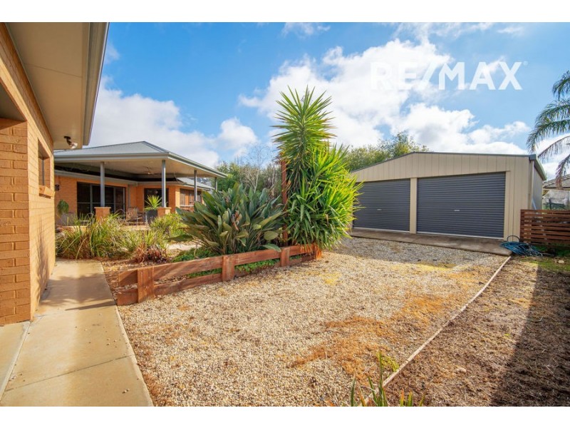 22 Bogong Crescent, Tatton NSW 2650