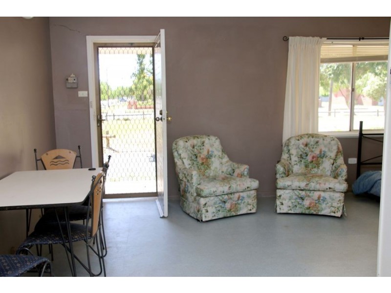 5/1-3 Matthews Street, Lockhart NSW 2656