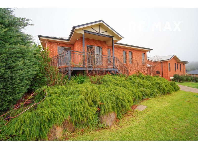 63 Brooklyn Drive, Bourkelands NSW 2650