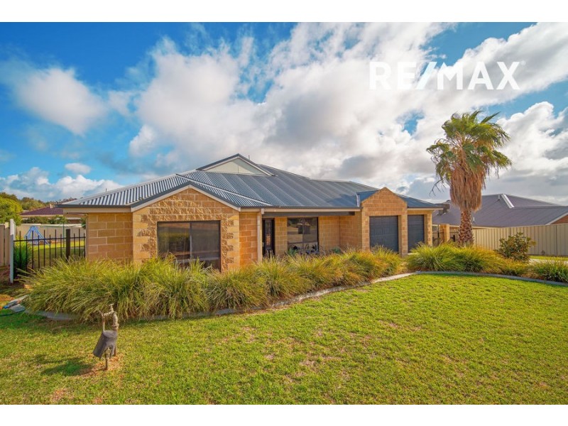 6 Yanko Crescent, Bourkelands NSW 2650