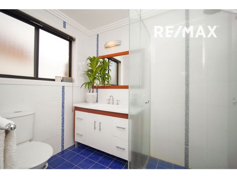 6 Yanko Crescent, Bourkelands NSW 2650