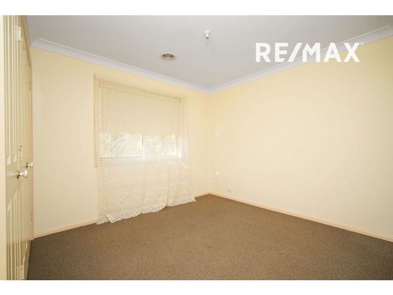 15 Kimberley Drive, Tatton NSW 2650