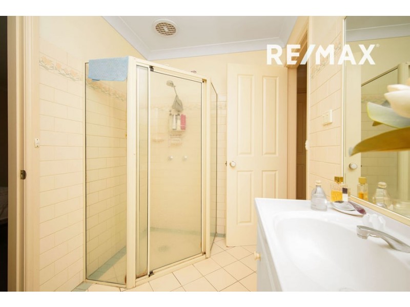 15 Kimberley Drive, Tatton NSW 2650