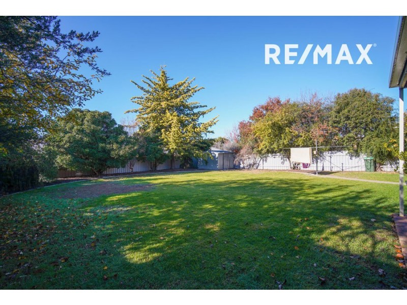 15 Kimberley Drive, Tatton NSW 2650