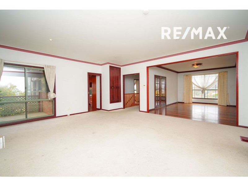 4 Loru Close, Kooringal NSW 2650