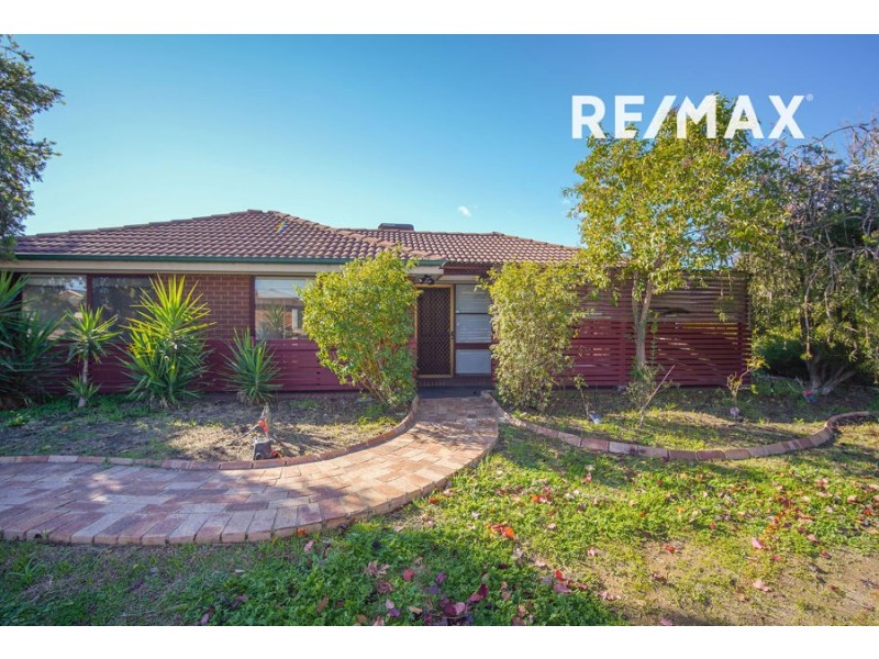 52 Pinaroo Drive, Glenfield Park NSW 2650