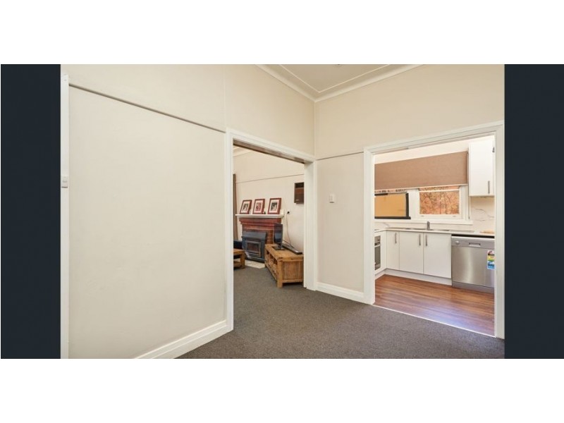 46 Meurant Avenue, Wagga Wagga NSW 2650