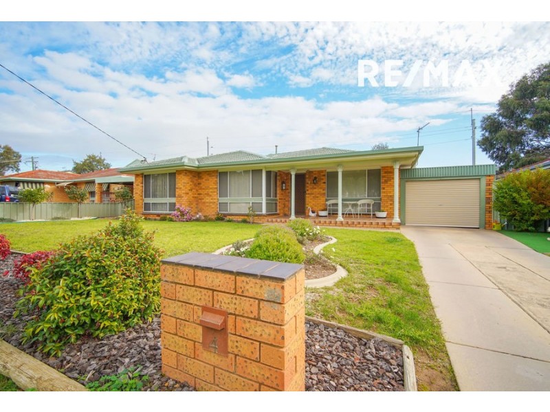 4 Awaba Avenue, Tolland NSW 2650