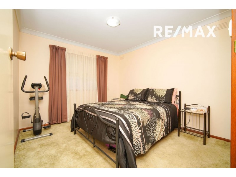 4 Awaba Avenue, Tolland NSW 2650