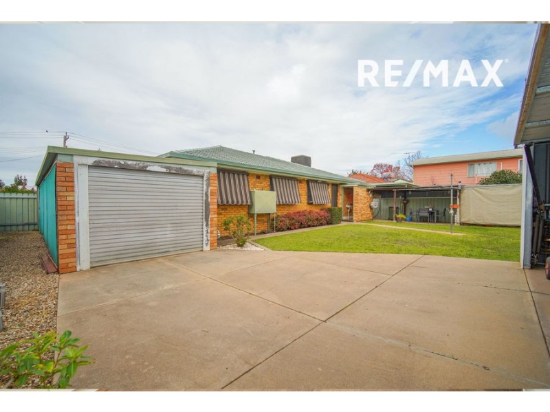 4 Awaba Avenue, Tolland NSW 2650