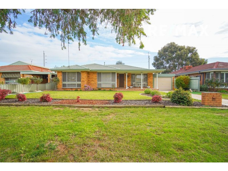 4 Awaba Avenue, Tolland NSW 2650