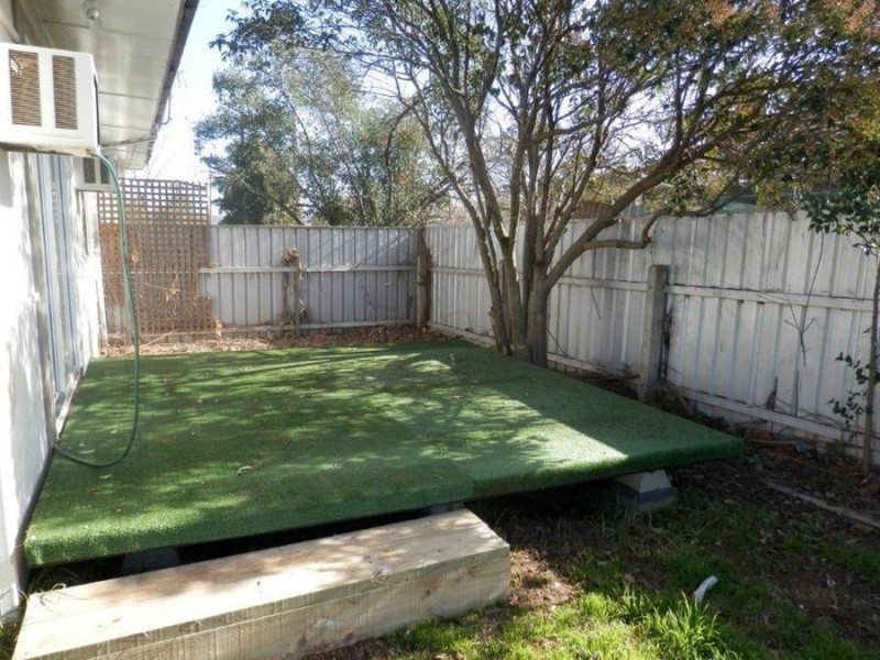 23 Manoora Avenue, Mount Austin NSW 2650