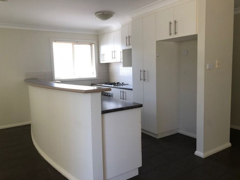 13 Ulandra Place, Estella NSW 2650