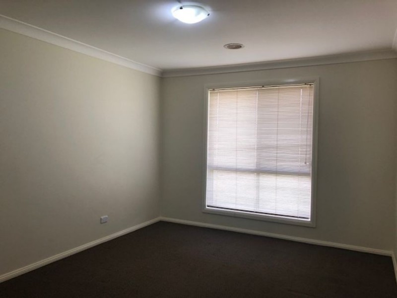 13 Ulandra Place, Estella NSW 2650