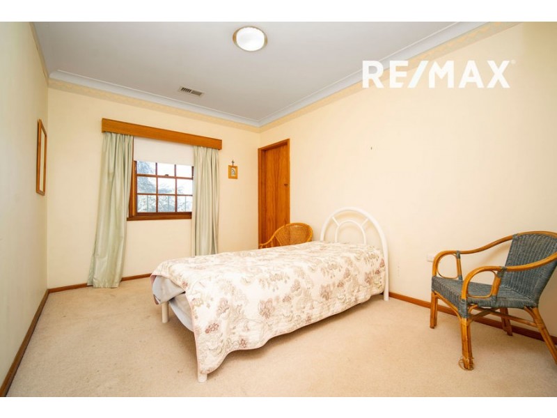 78 Meadow Street, Kooringal NSW 2650