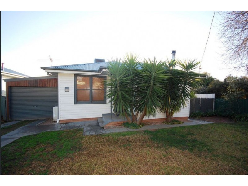 2 Hunter Street, Mount Austin NSW 2650