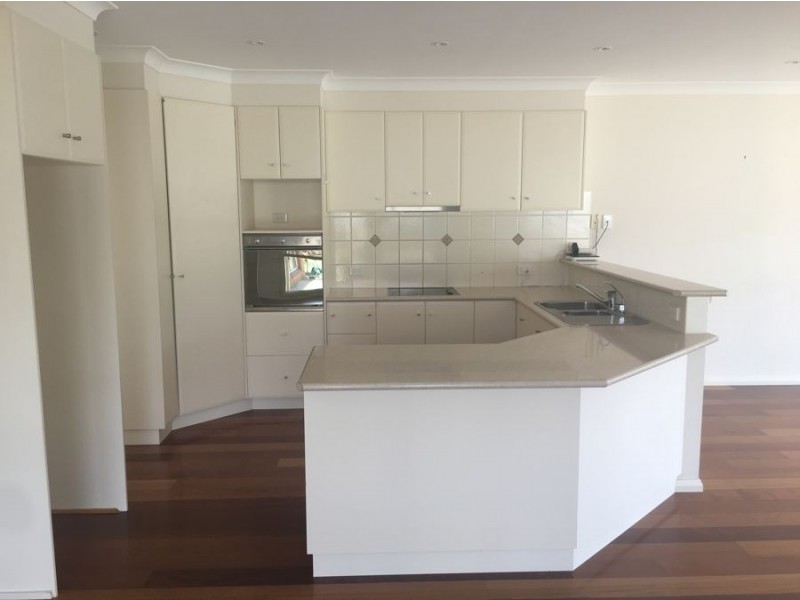 11 Werribee Road, Bourkelands NSW 2650