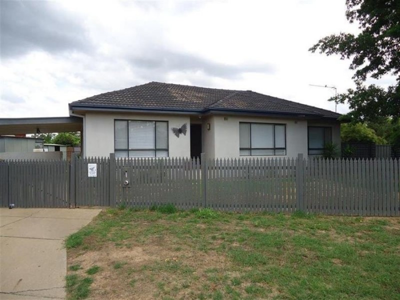 32 Anne Street, Tolland NSW 2650