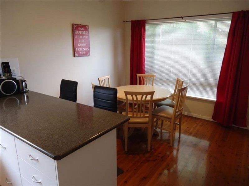 32 Anne Street, Tolland NSW 2650