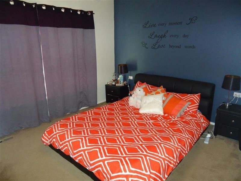 32 Anne Street, Tolland NSW 2650