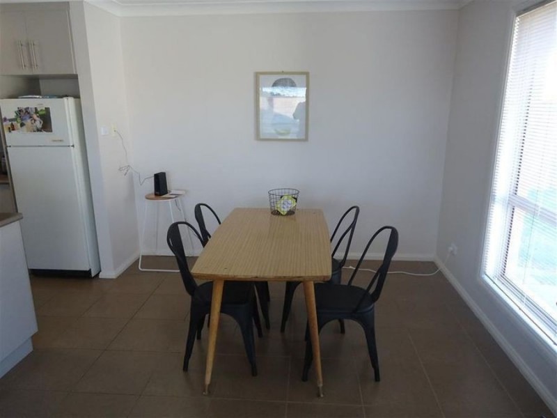 54 Avocet Drive, Estella NSW 2650