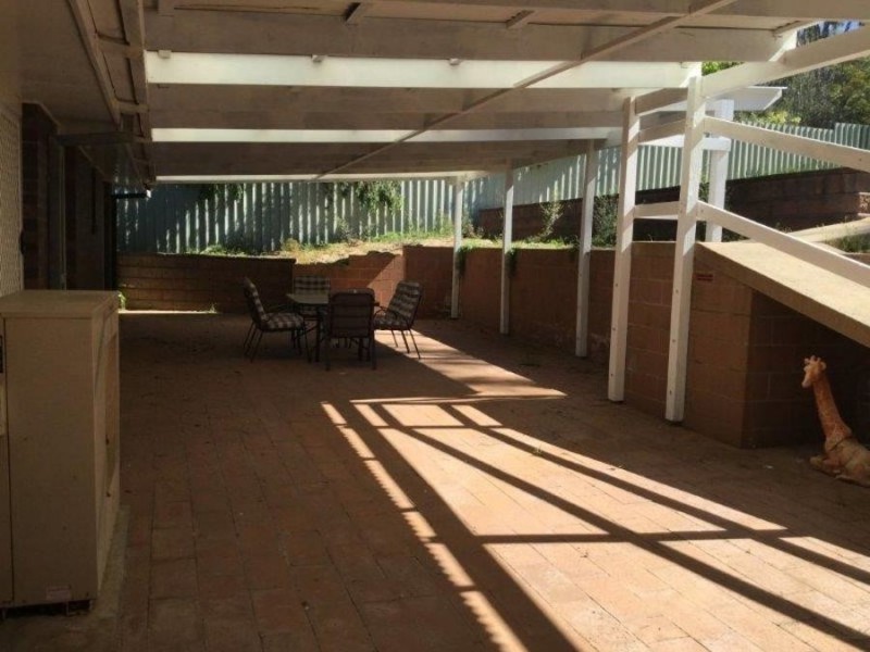 12 Andrews Avenue, Kooringal NSW 2650