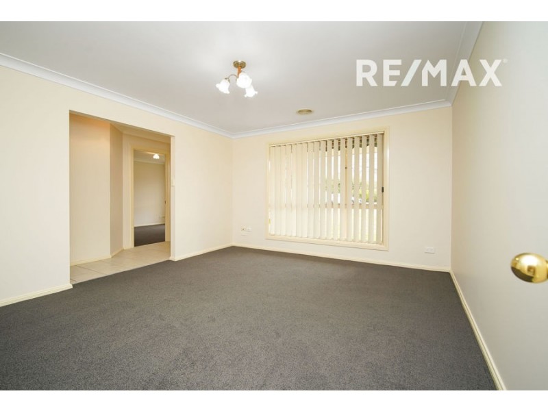 9 Fitzroy Street, Tatton NSW 2650