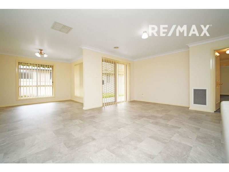 9 Fitzroy Street, Tatton NSW 2650