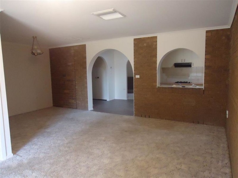 22 Pugsley Avenue, Estella NSW 2650