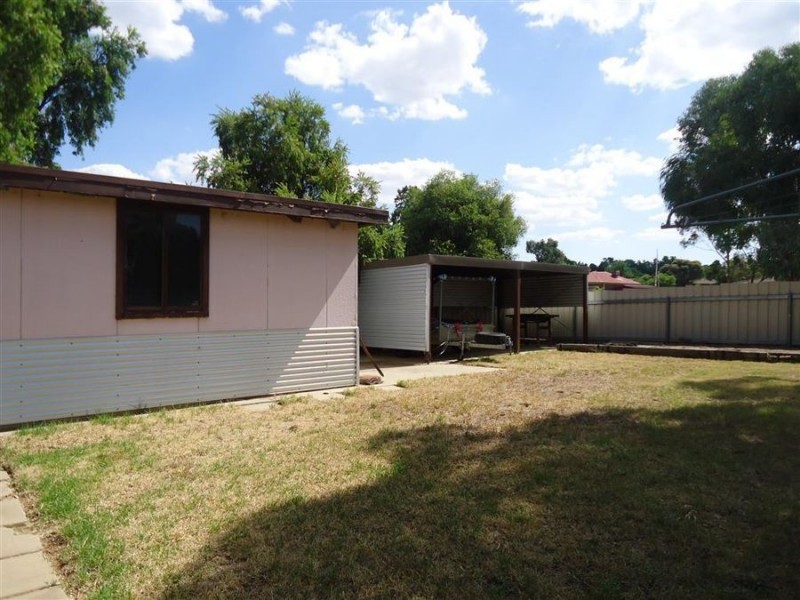 22 Pugsley Avenue, Estella NSW 2650