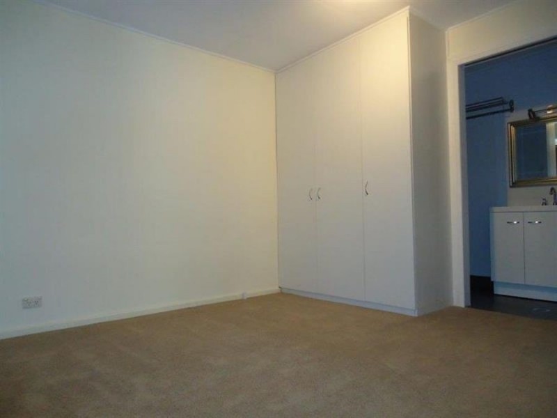 15 Bolger Avenue, Mount Austin NSW 2650