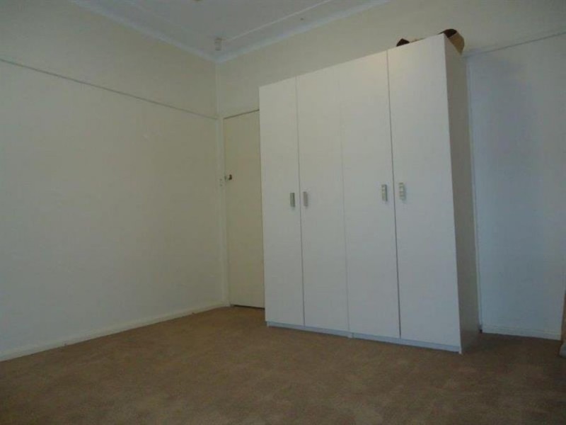 15 Bolger Avenue, Mount Austin NSW 2650