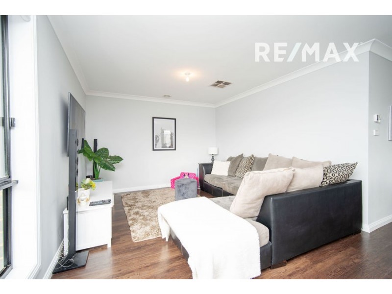 57 Barmedman Avenue, Gobbagombalin NSW 2650