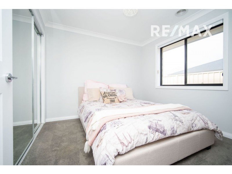 57 Barmedman Avenue, Gobbagombalin NSW 2650