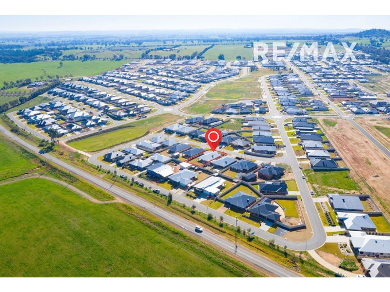 96 Barmedman Avenue, Gobbagombalin NSW 2650