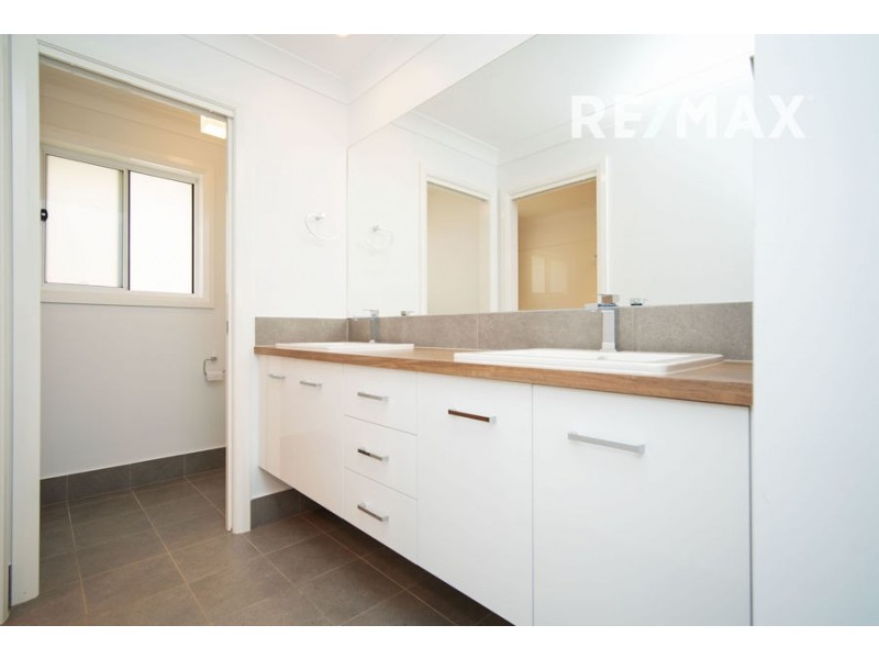 96 Barmedman Avenue, Gobbagombalin NSW 2650