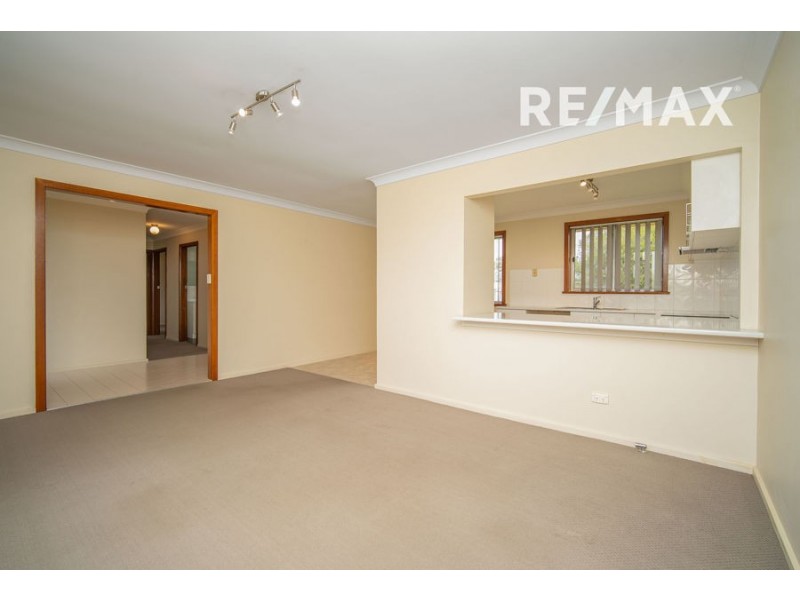 2 Huron Crescent, Lake Albert NSW 2650