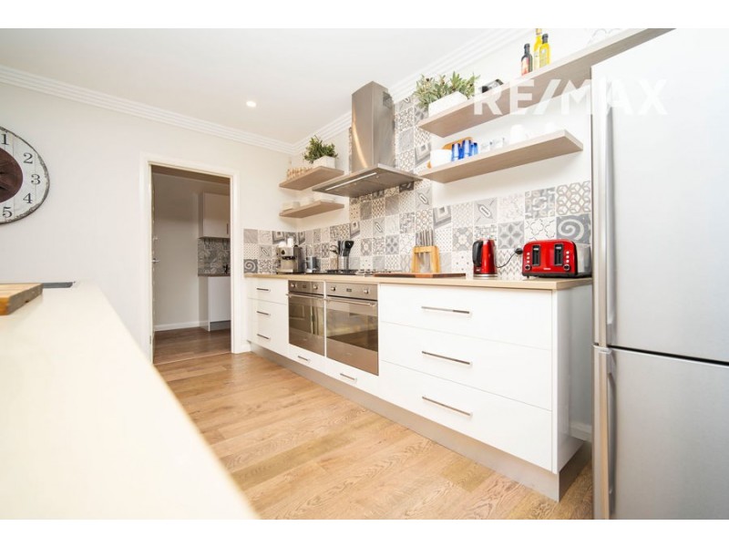 48 Amaroo Street, Kooringal NSW 2650